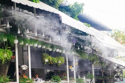 Hệ thống máy phun sương áp dụng tại nhà hàng, quán cafe